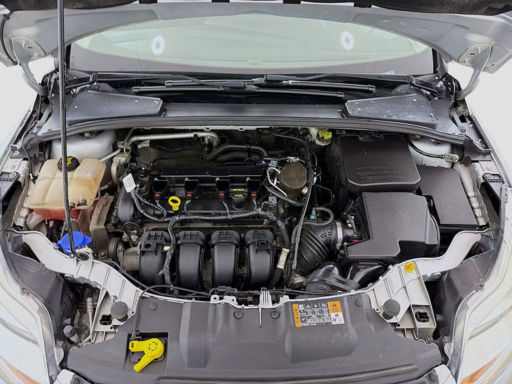Used 2014 Ford Focus SE w/ Equipment Group 201A image 11