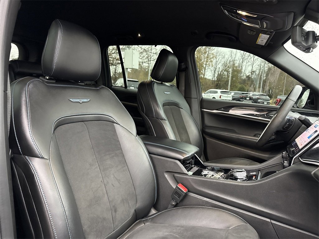 Used 2022 Jeep Grand Cherokee Trailhawk w/ Advanced Protech Group II image 19