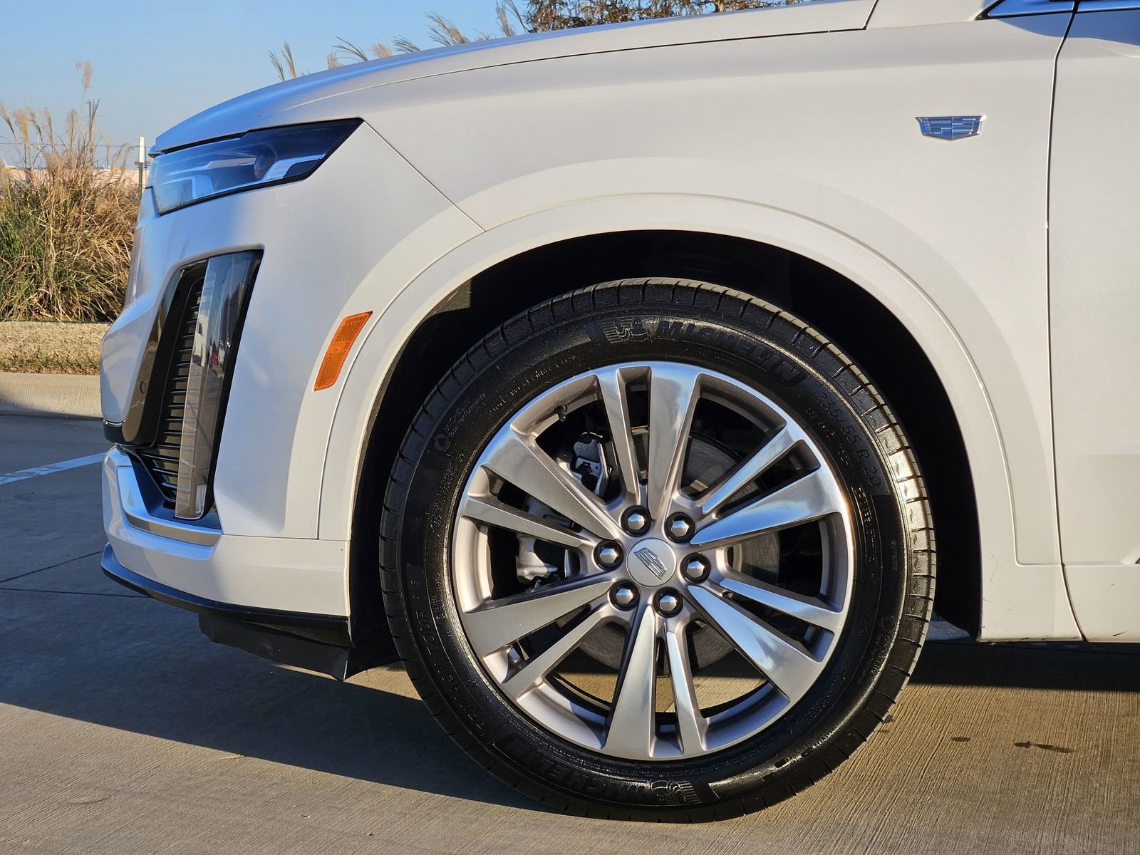 Certified 2025 Cadillac XT6 Premium Luxury image 11