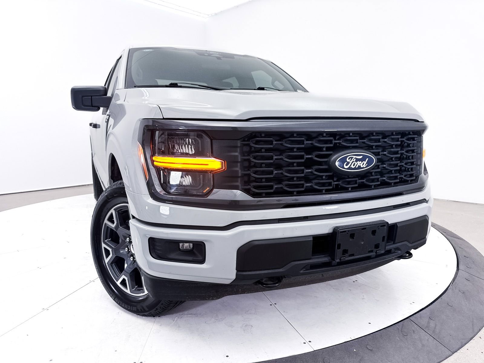 Used 2024 Ford F150 STX image 6