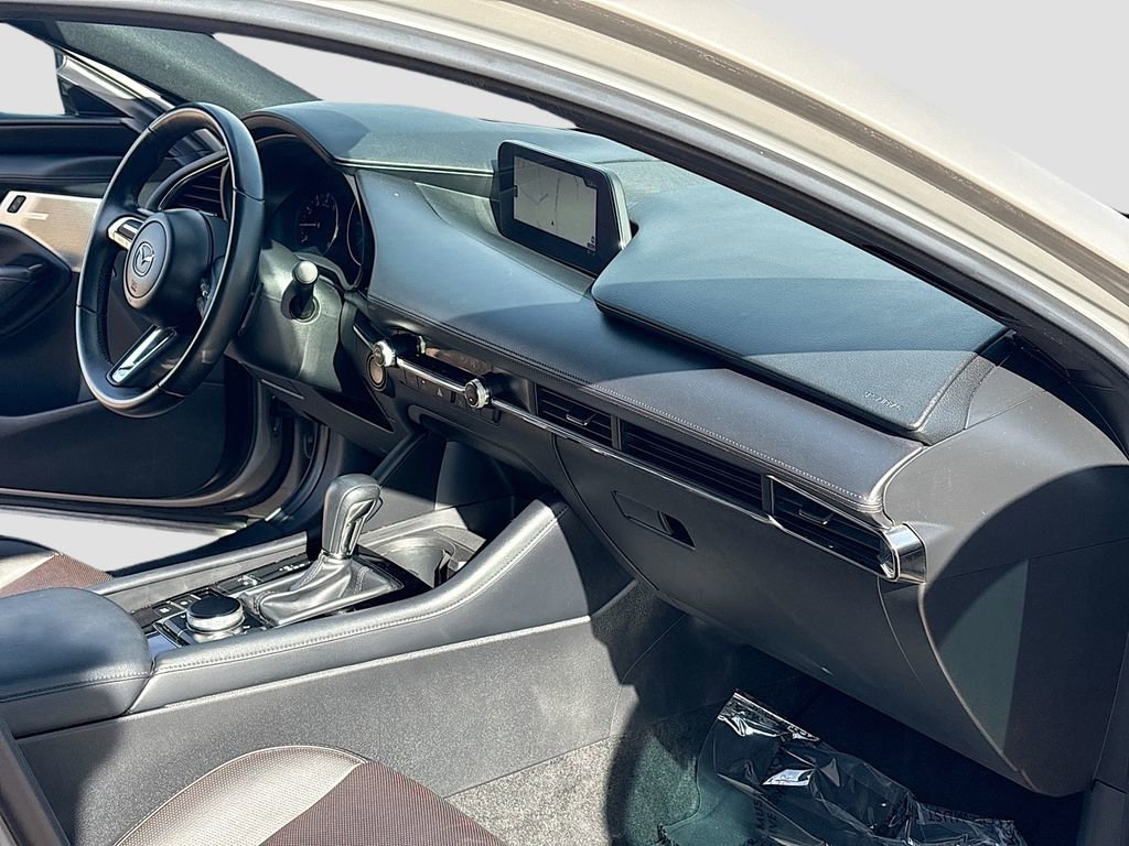 Used 2023 MAZDA MAZDA3 s image 29