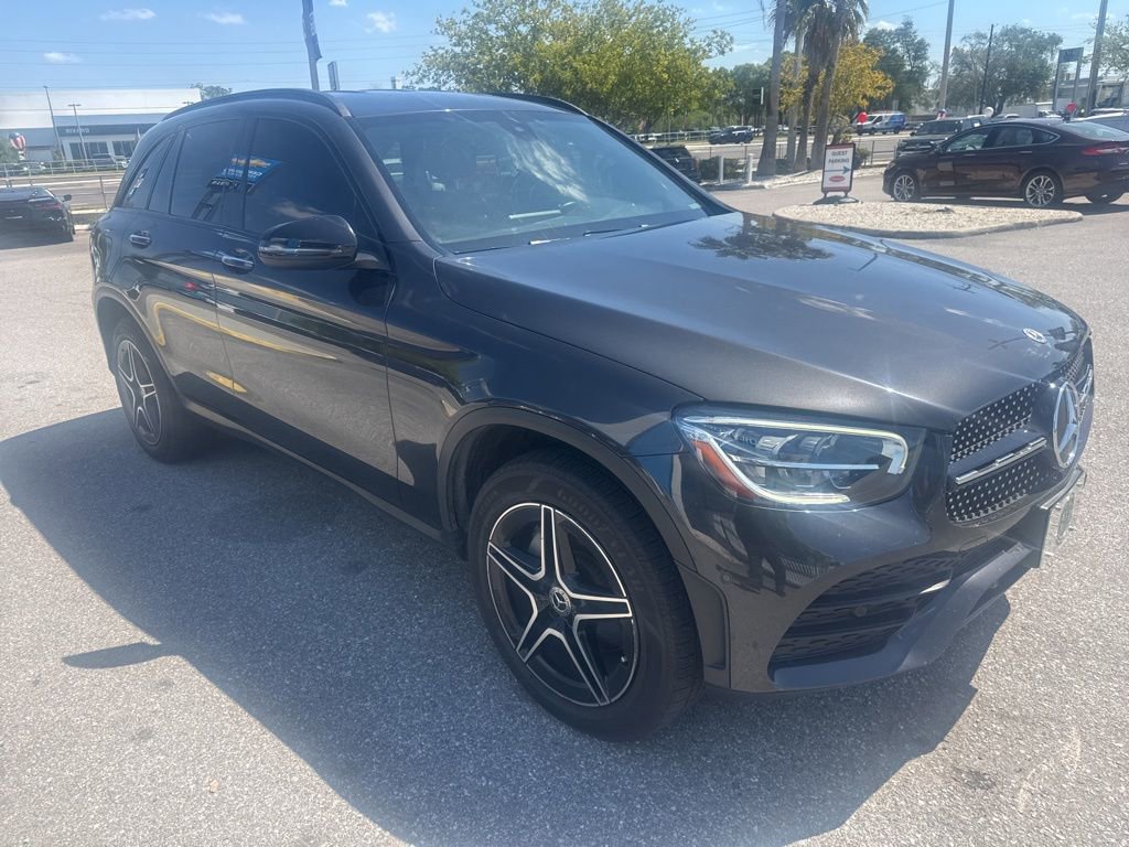 Used 2021 Mercedes-Benz GLC 300 image 3