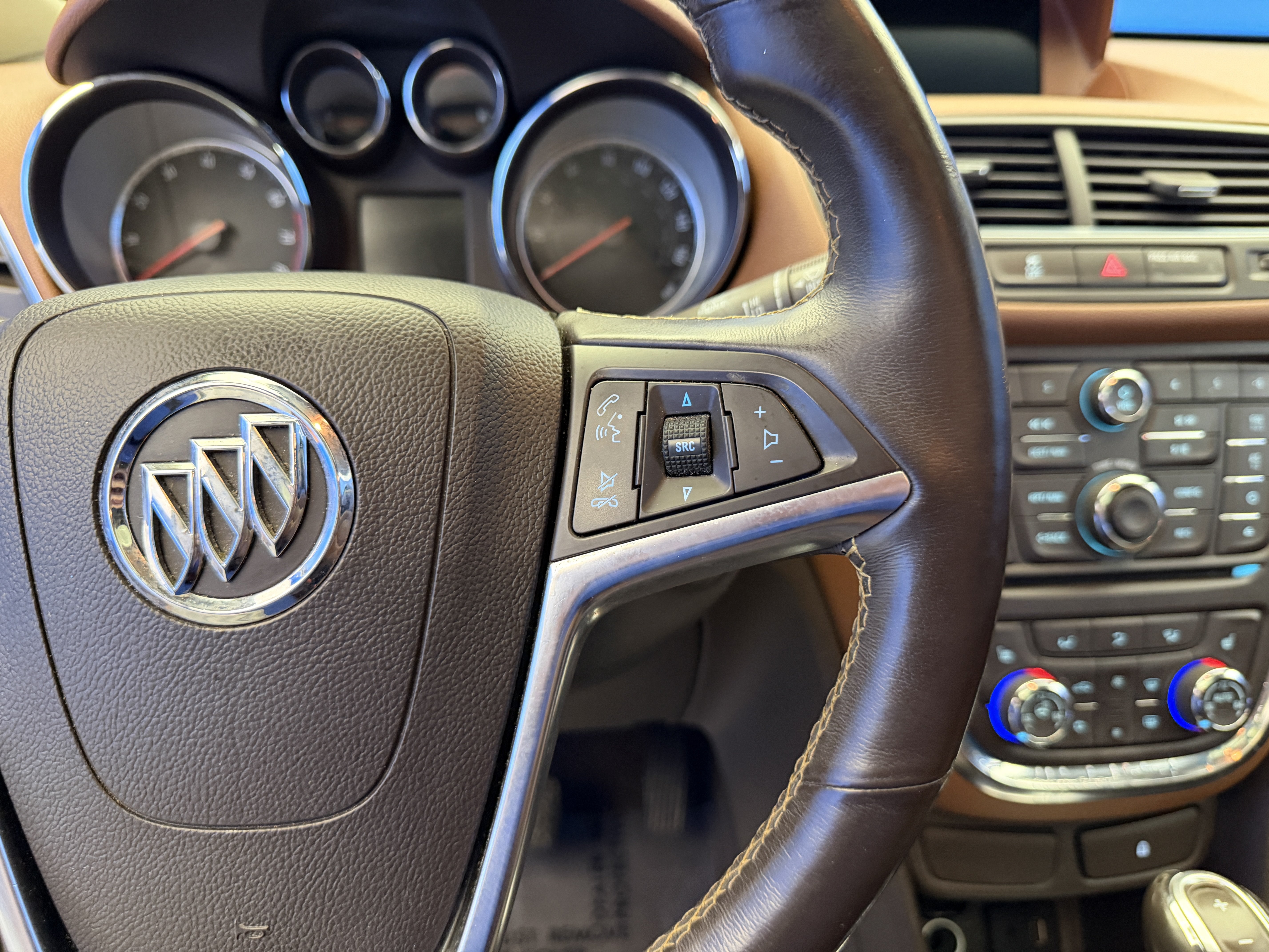 Used 2014 Buick Encore Leather FWD image 16
