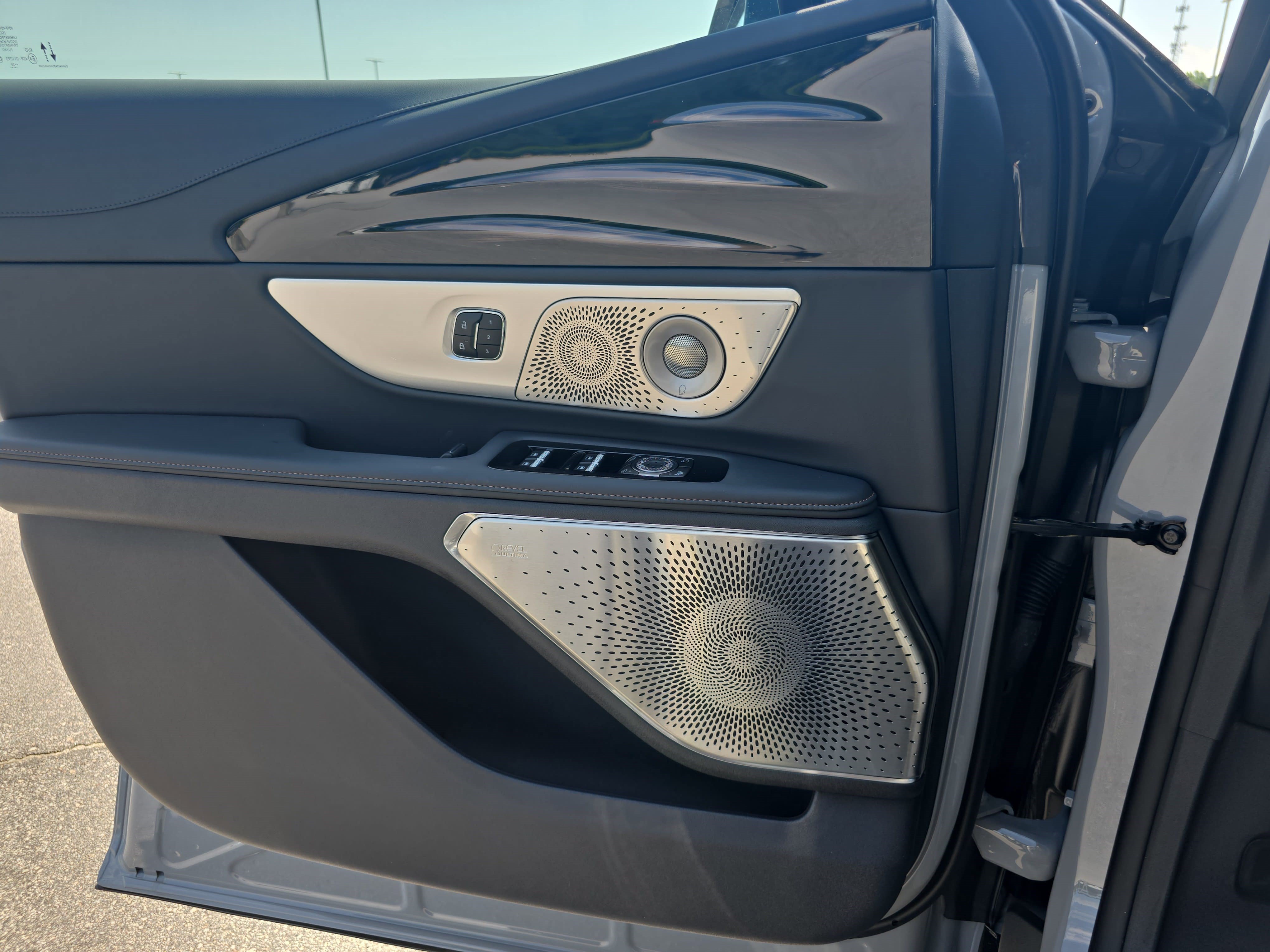 New 2026 Lincoln Nautilus Reserve AWD/4WD image 26
