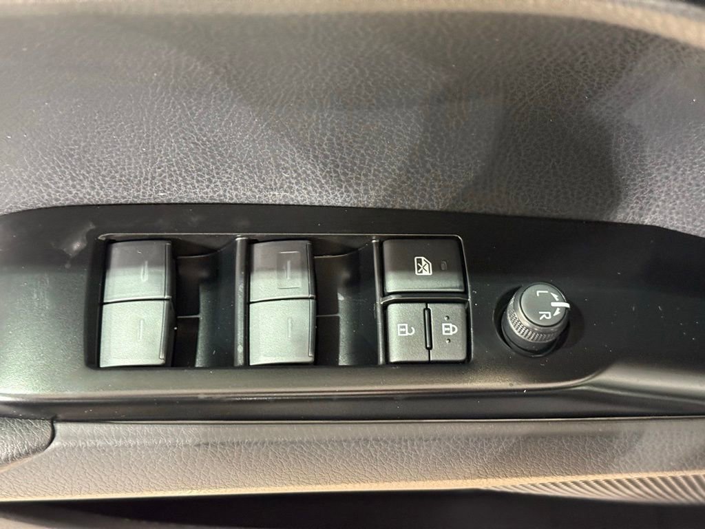 New 2026 Toyota Camry SE image 15