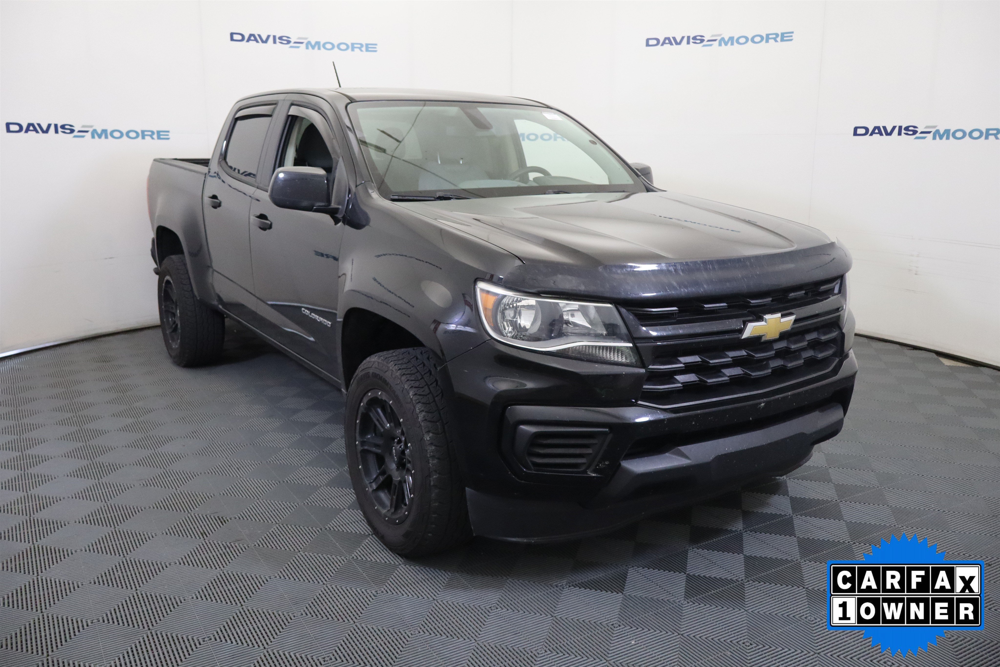 Used 2022 Chevrolet Colorado W/T w/ Custom Special Edition RWD image 6