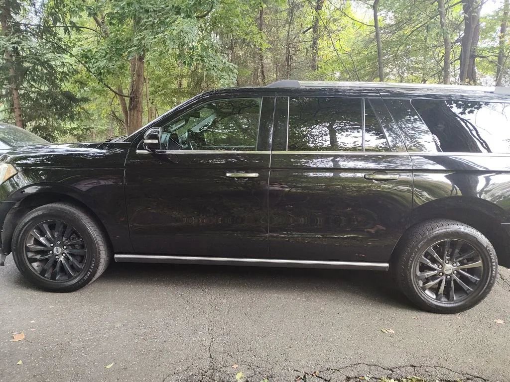 Used 2019 Ford Expedition Max Limited image 6