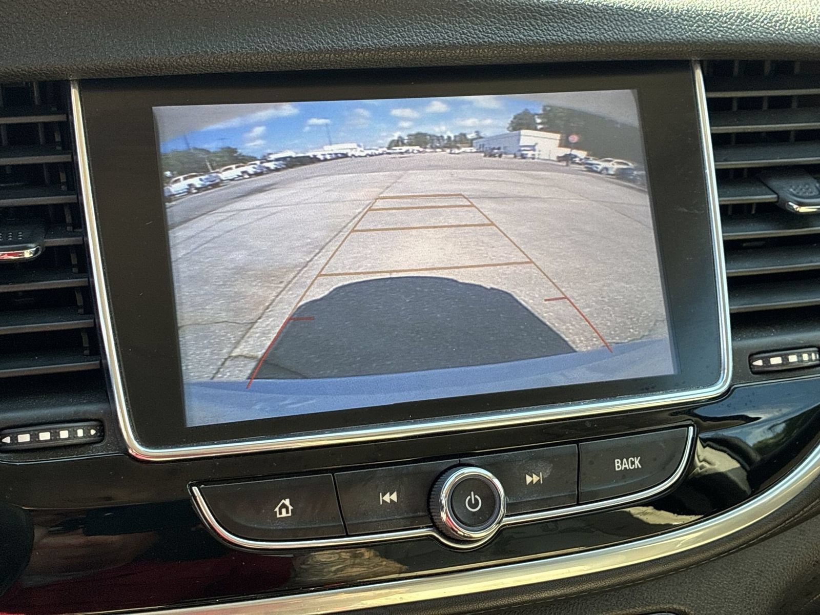 Certified 2019 Buick Encore Essence FWD image 14