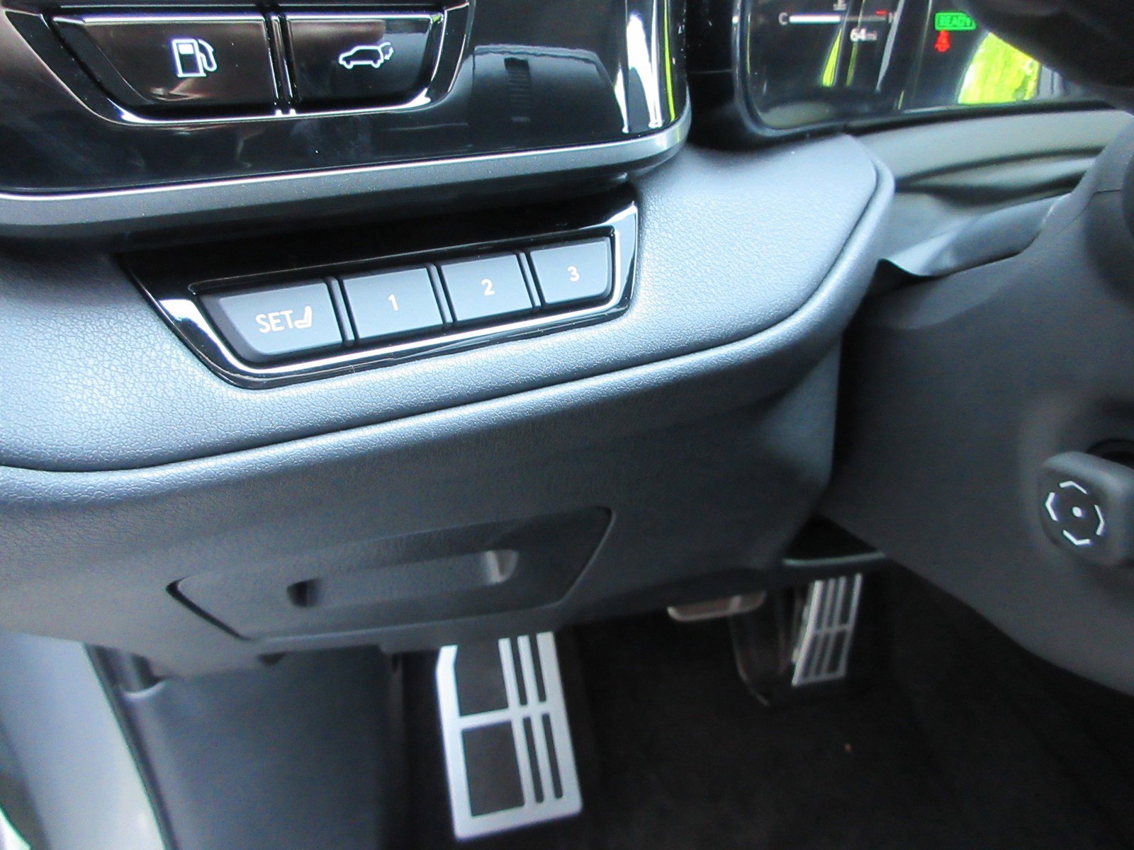 New 2026 Lexus TX 500h AWD image 30