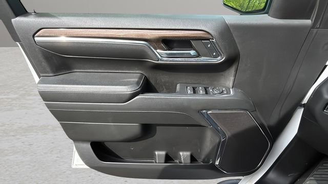Used 2024 Chevrolet Silverado 1500 RST w/ Z71 Off-Road Package image 17