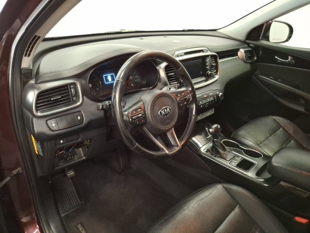 Used 2017 Kia Sorento EX image 17