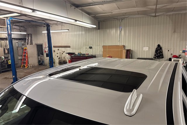 Used 2024 GMC Sierra 2500 SLE w/ SLE Convenience Package image 12