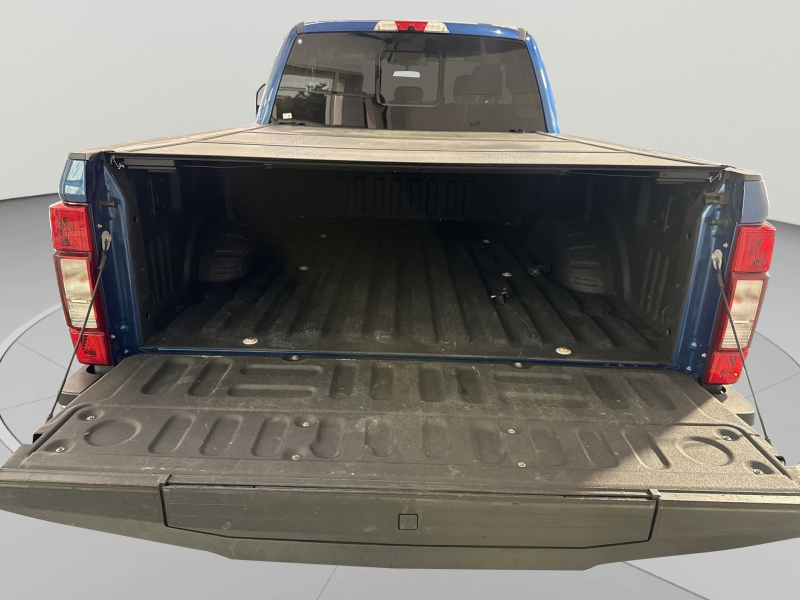 Used 2022 Ford F350 XLT w/ XLT Premium Package AWD/4WD image 27