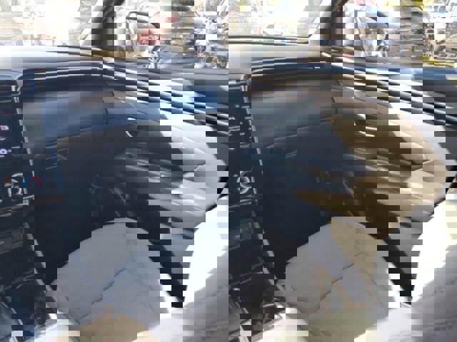 Used 2022 Hyundai Santa Cruz SEL image 14