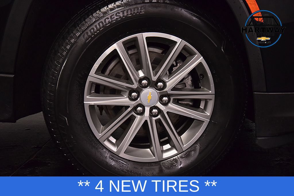 Used 2023 Chevrolet Traverse LT AWD/4WD image 10