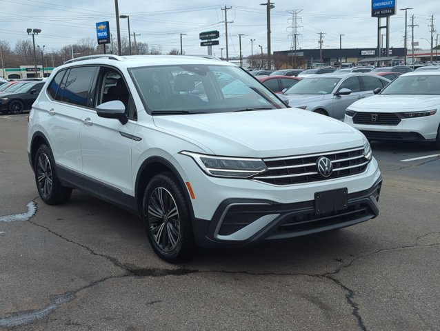 Used 2024 Volkswagen Tiguan Wolfsburg Edition image 3