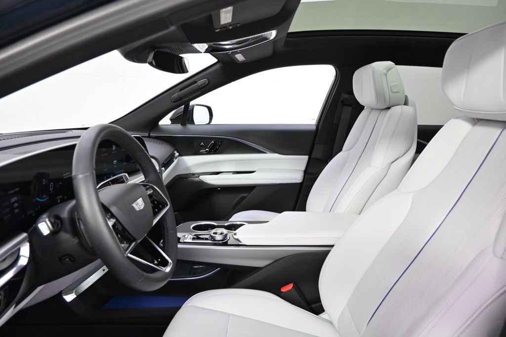 New 2025 Cadillac Lyriq Luxury w/ LPO, Floor Liner Package image 13