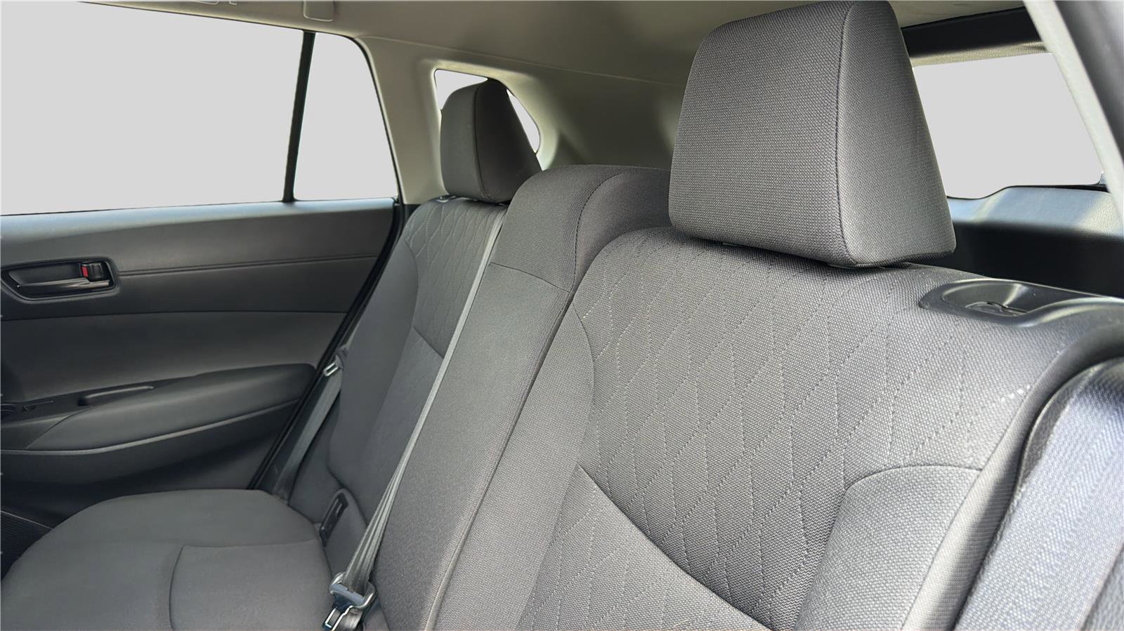 Used 2026 Toyota Corolla Cross LE FWD image 17