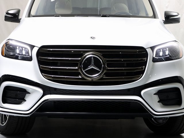 New 2026 Mercedes-Benz GLS 580 4MATIC image 6