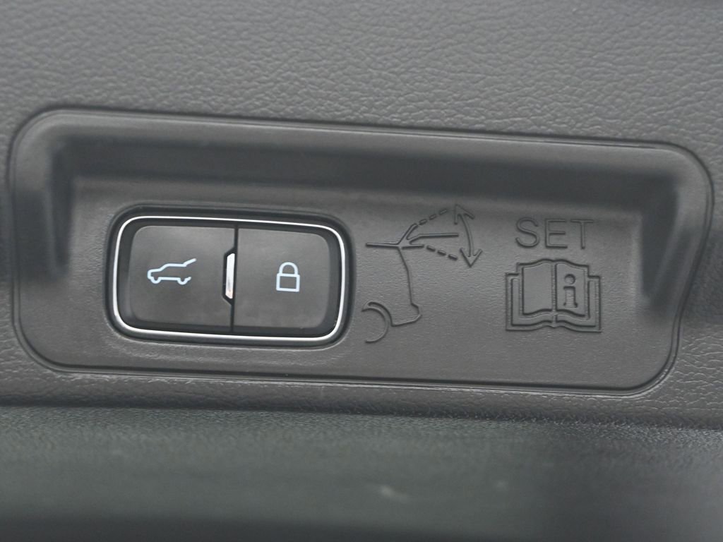 Used 2020 Ford Explorer ST w/ ST Street Pack image 30