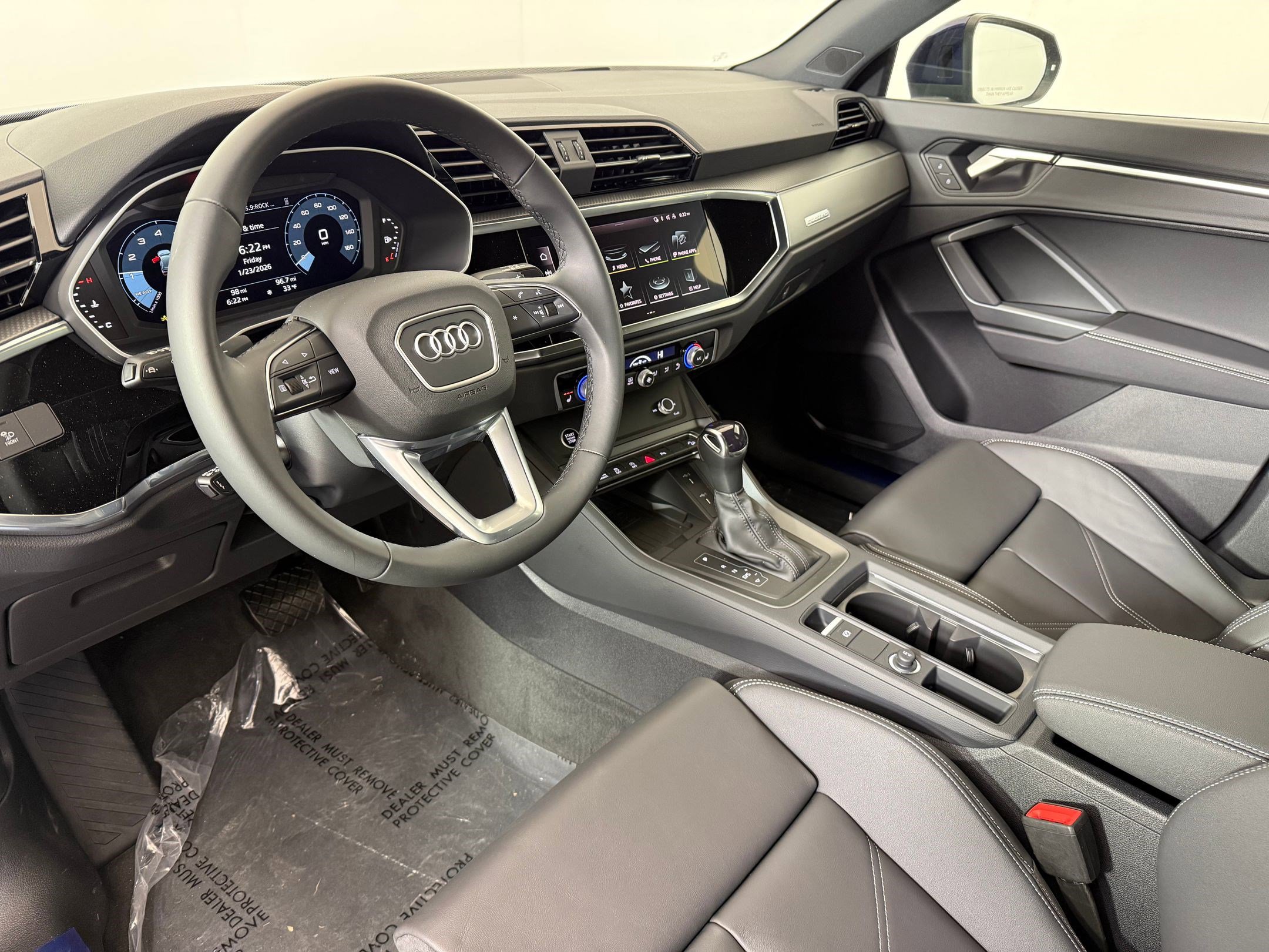 New 2025 Audi Q3 2.0T Premium image 4