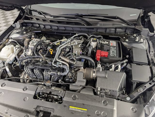 Used 2025 Nissan Altima 2.5 SV FWD image 33