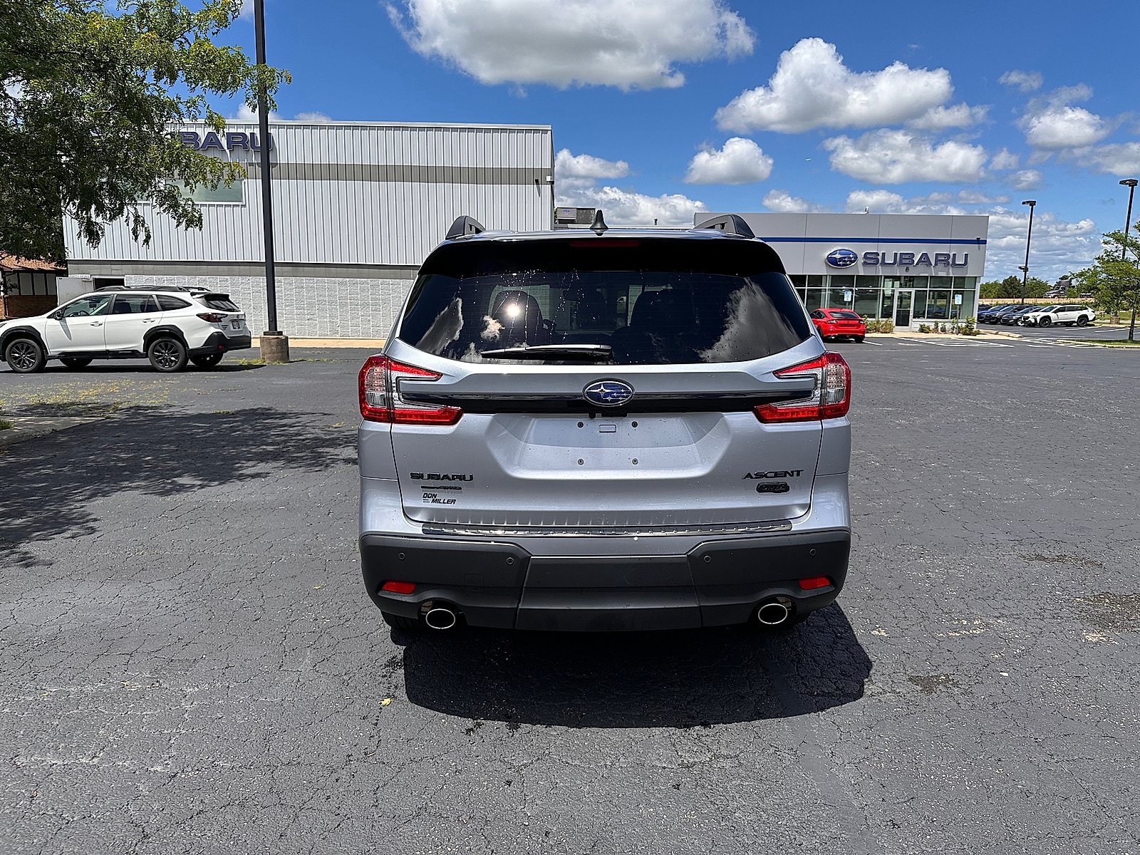 Certified 2025 Subaru Ascent Onyx Edition AWD/4WD image 4