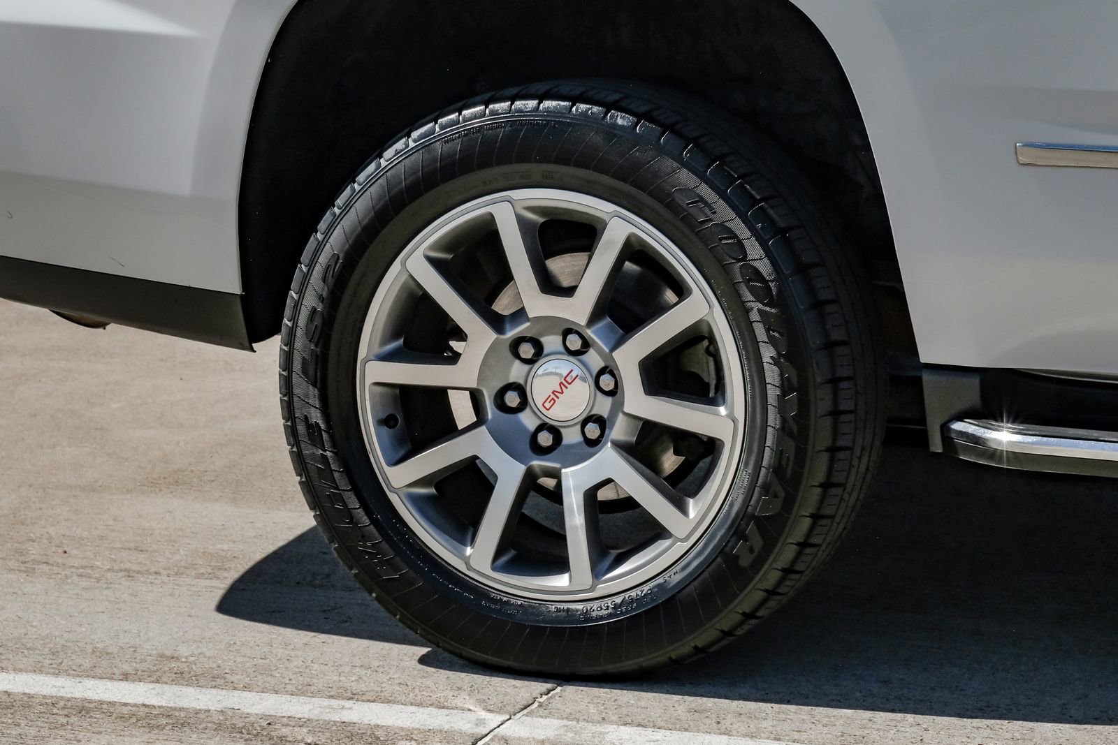 Used 2018 GMC Yukon Denali RWD image 64