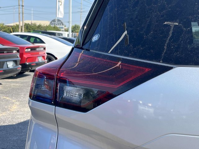 Used 2021 Nissan Rogue SV FWD image 10