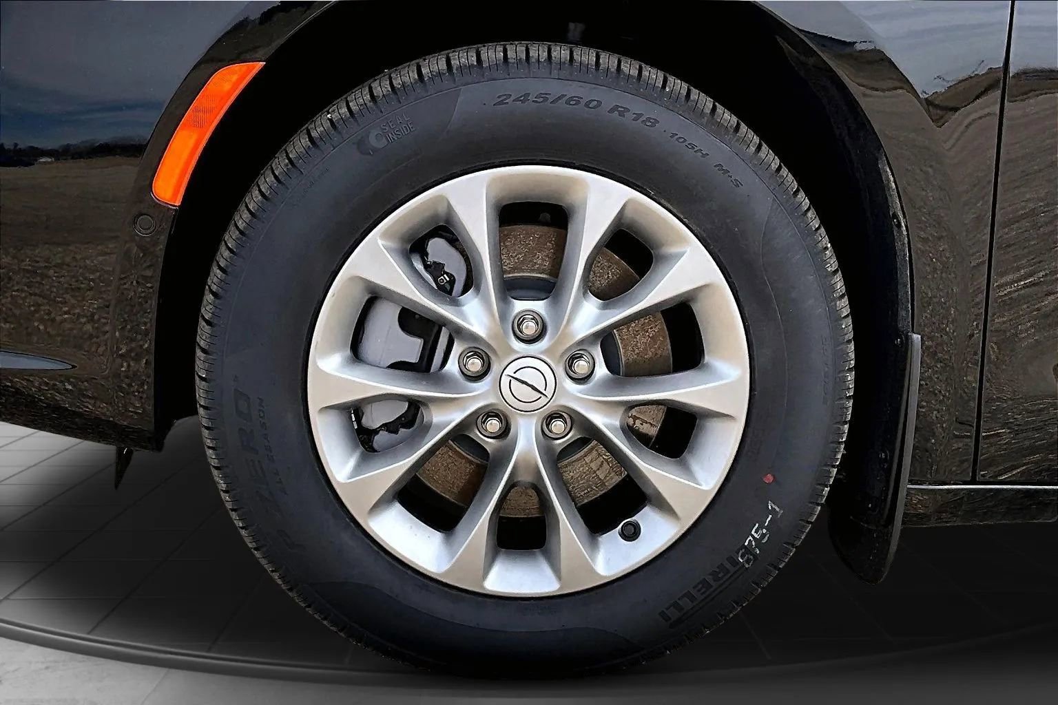 New 2026 Chrysler Pacifica Select AWD/4WD image 12