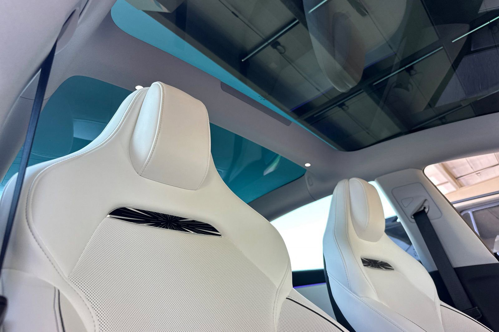 Used 2024 Tesla Model 3 Performance image 19