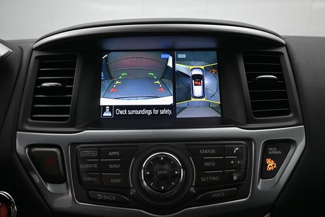 Used 2019 Nissan Pathfinder SL AWD/4WD image 19