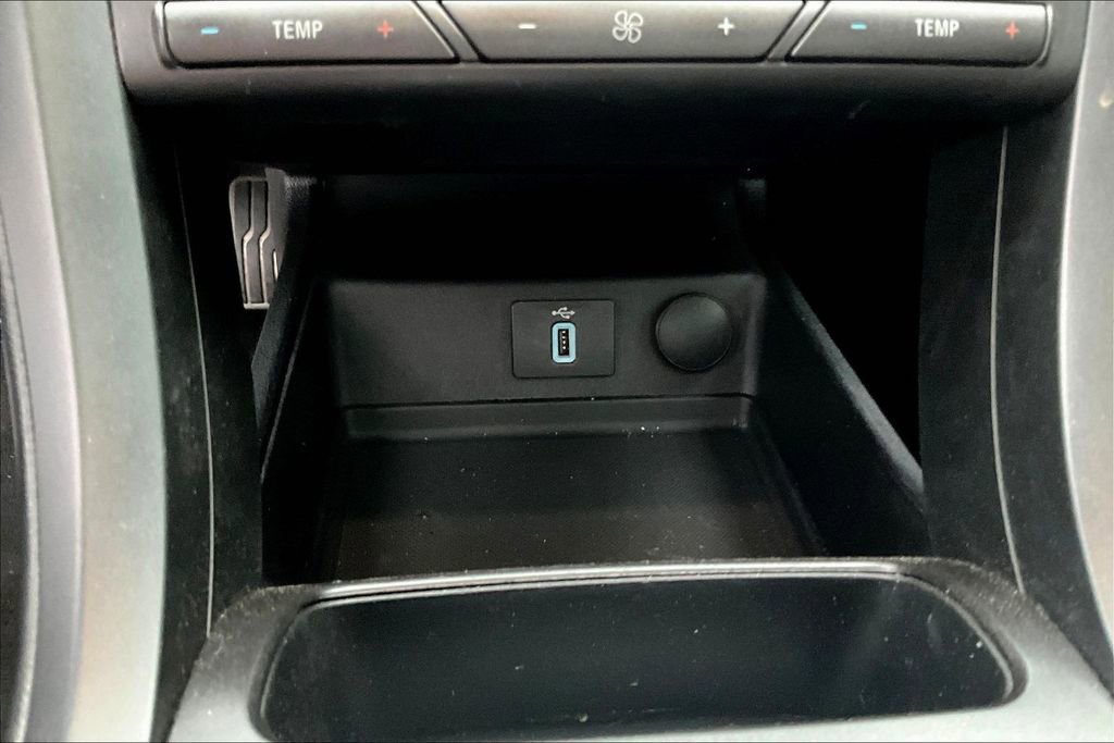 Used 2018 Ford Fusion Titanium image 19