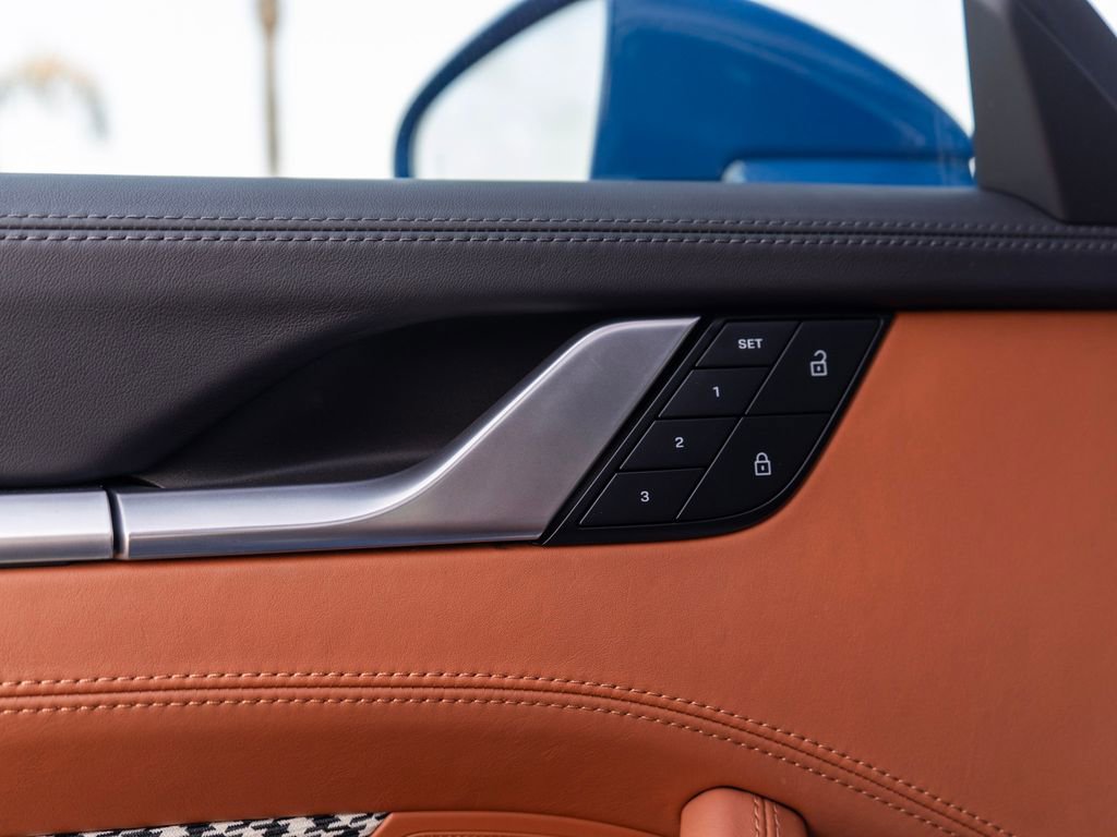 Certified 2023 Porsche 911 Sport Classic image 31