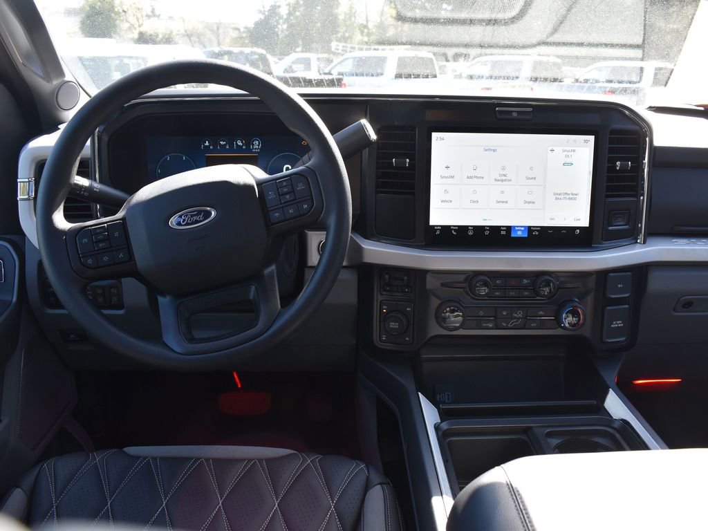 New 2025 Ford F250 XLT w/ Black Appearance Package AWD/4WD image 9