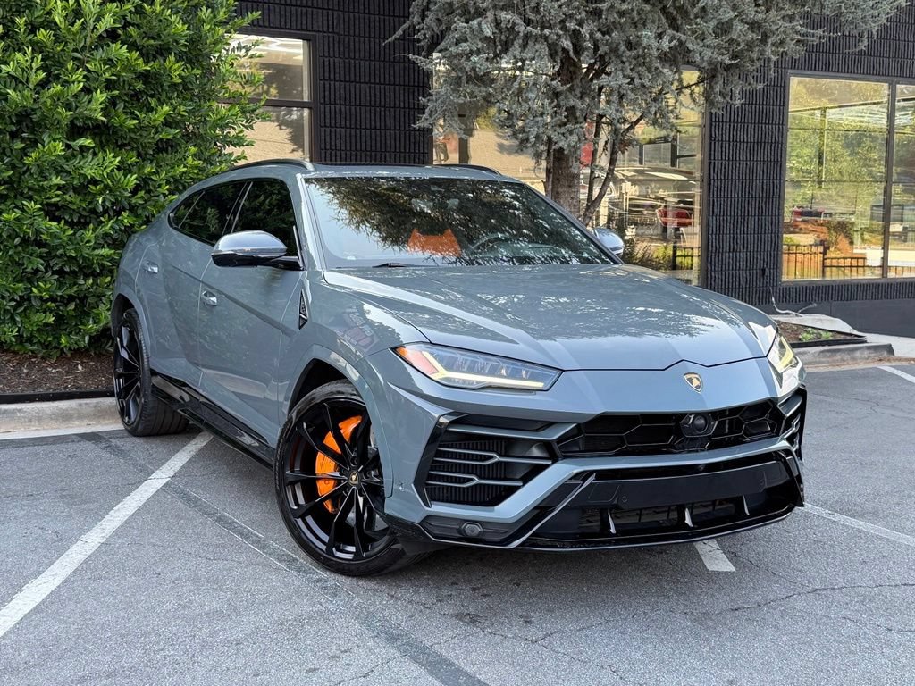 Used 2022 Lamborghini Urus AWD/4WD image 7