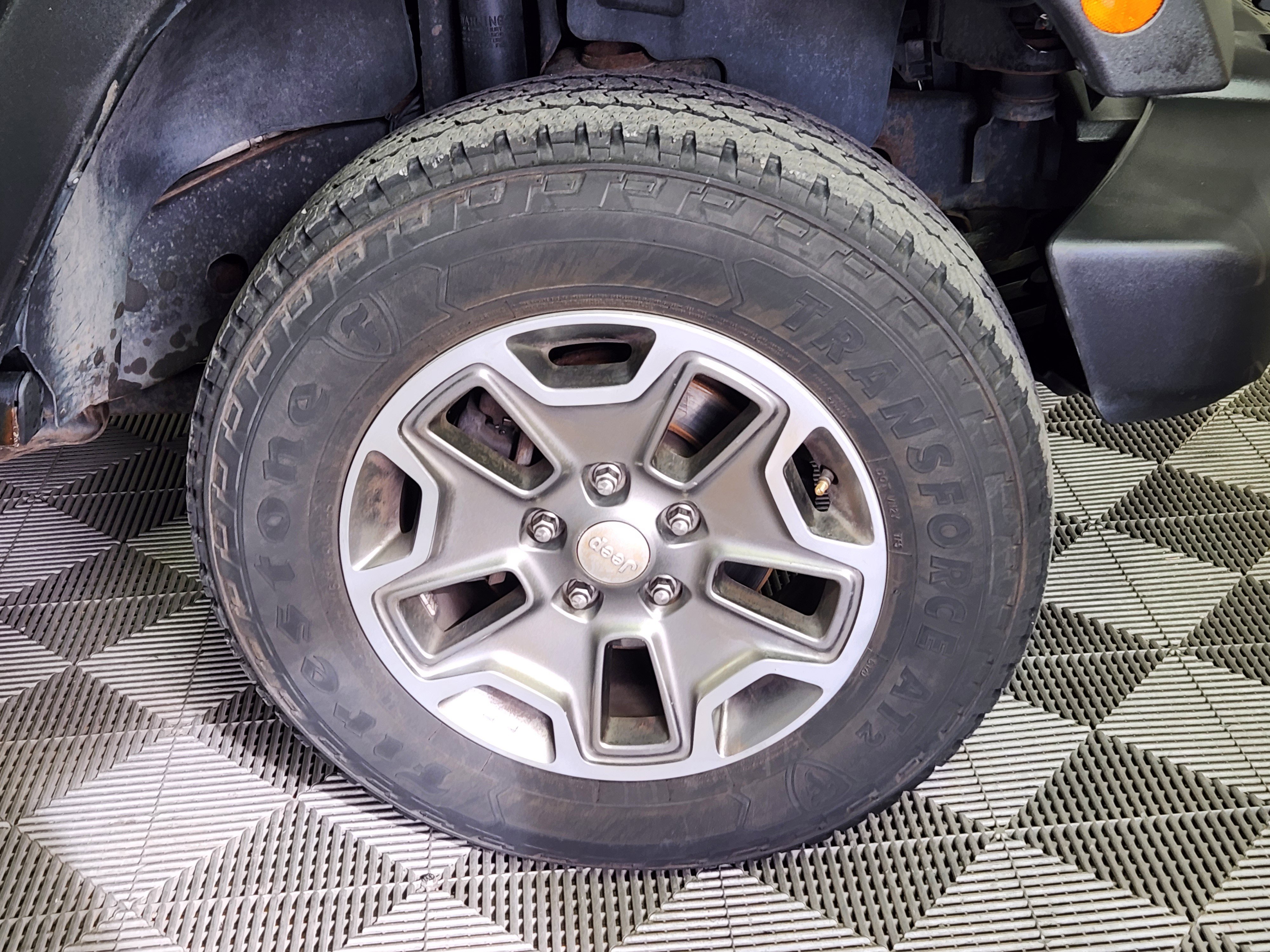 Used 2014 Jeep Wrangler Rubicon image 9