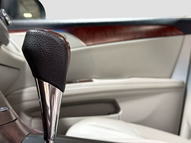 Used 2012 Toyota Avalon Limited image 19