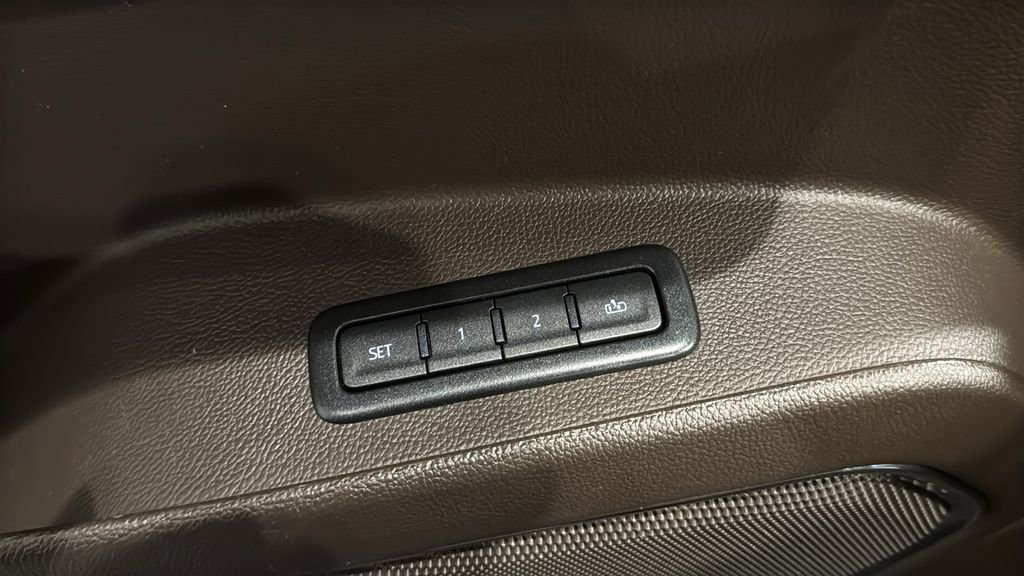 Used 2019 Chevrolet Suburban Premier image 26