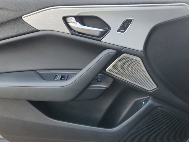 Used 2025 Acura TLX w/ Technology Package image 16
