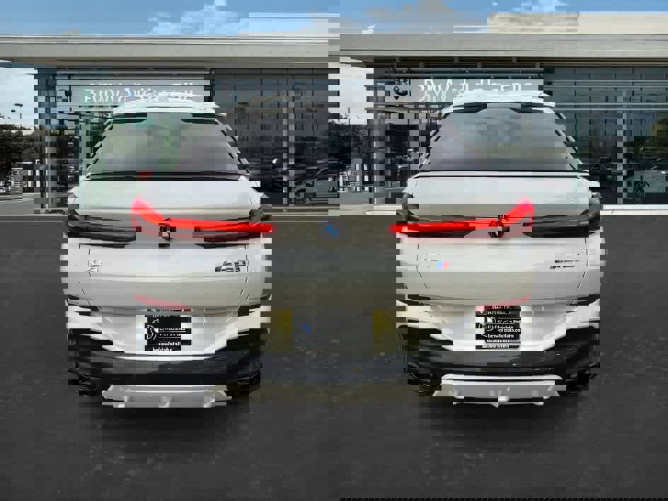 New 2026 BMW X6 M60i image 6