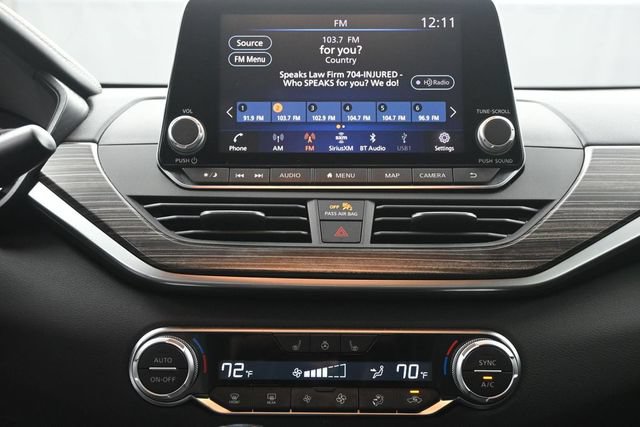 Used 2020 Nissan Altima 2.0 Platinum FWD image 12