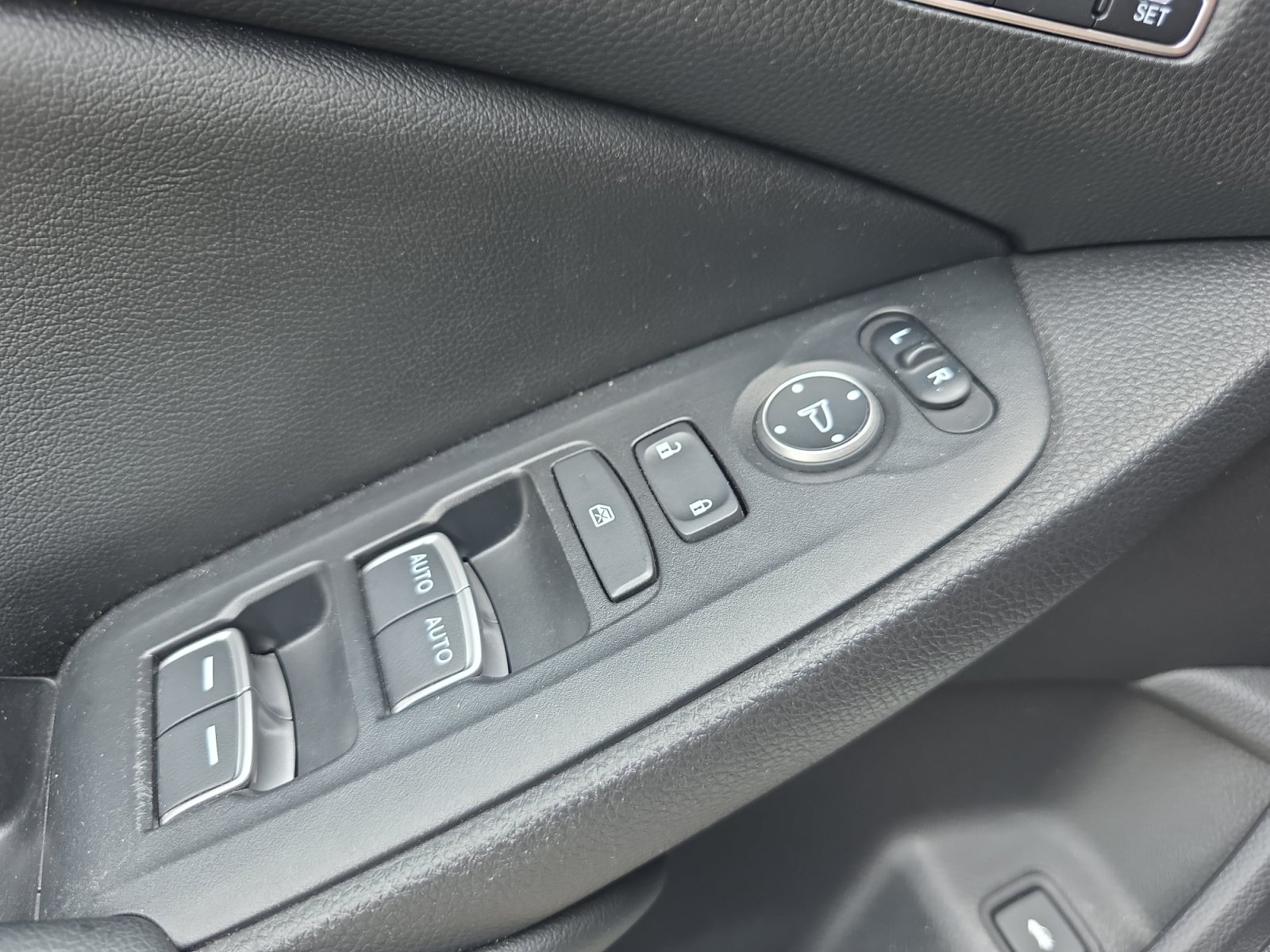 Used 2021 Honda Accord Touring image 27