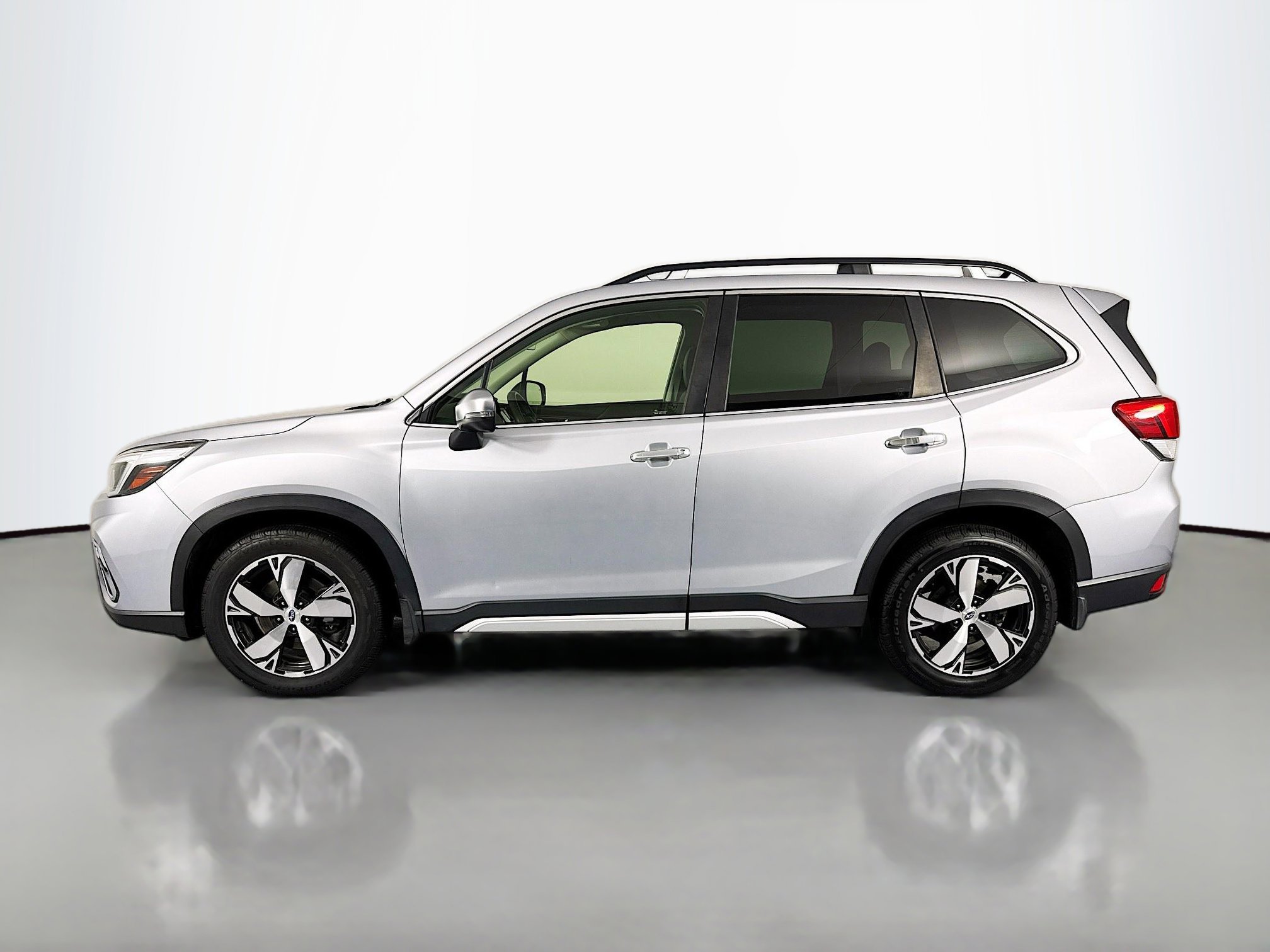 Used 2019 Subaru Forester Touring w/ Popular Package #3 image 8