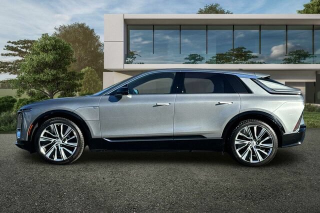 Certified 2024 Cadillac Lyriq Luxury w/ Nappa Leather Package AWD/4WD image 7