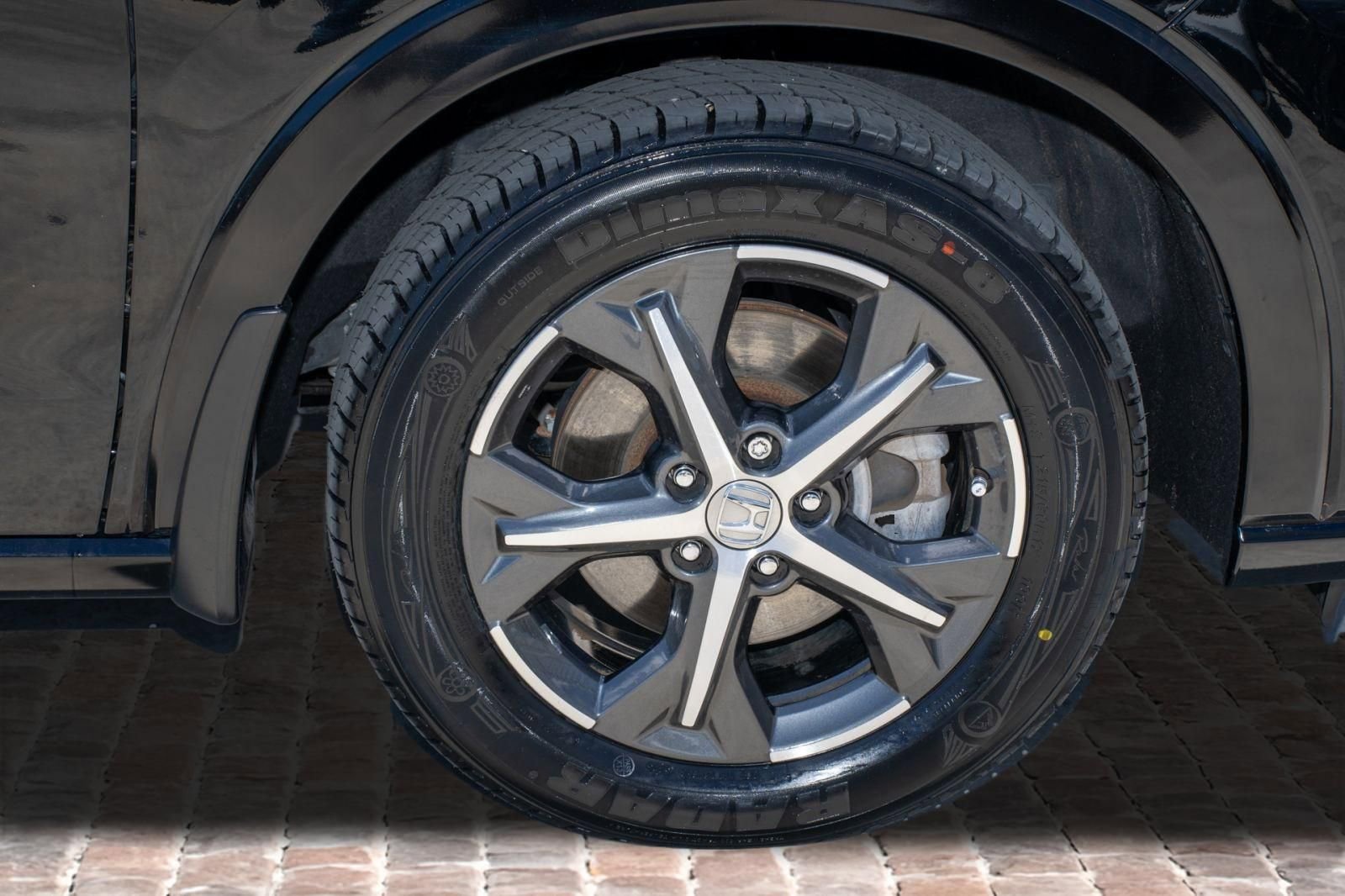 Certified 2024 Honda HR-V EX-L image 42