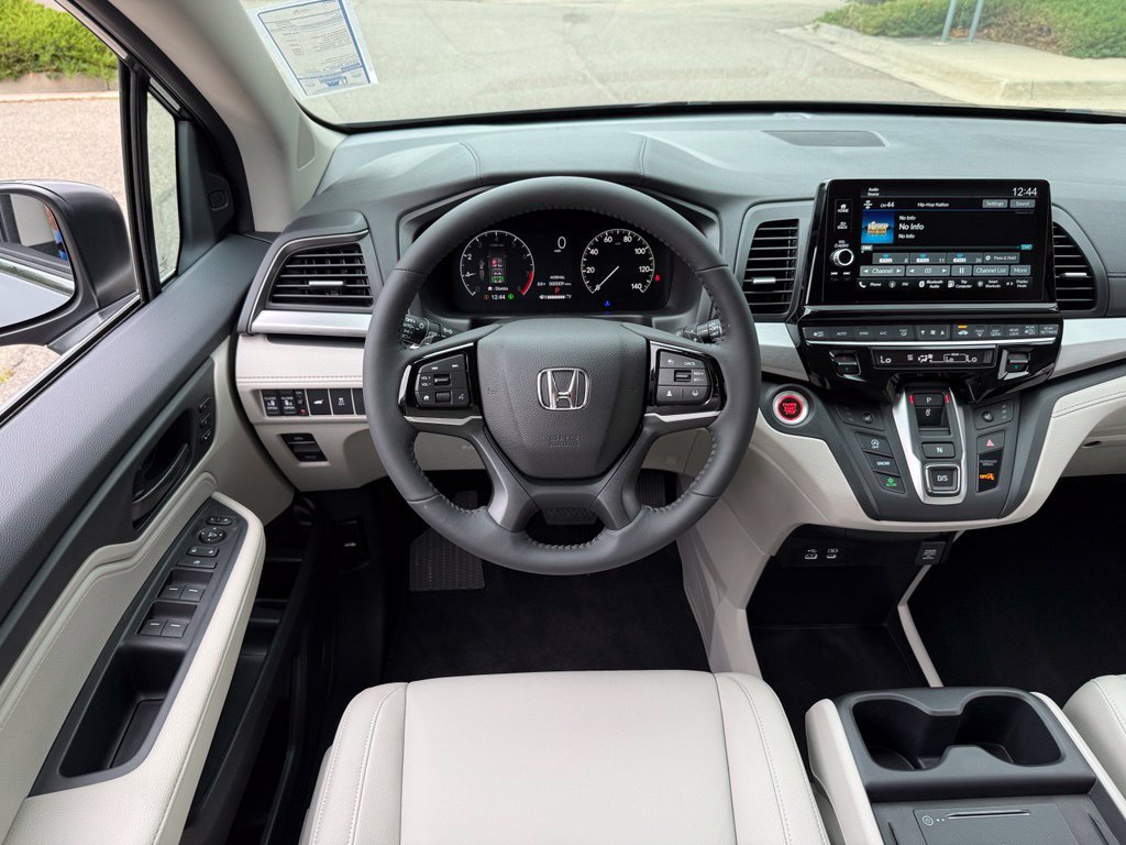 New 2026 Honda Odyssey EX-L image 3