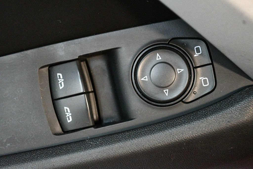Used 2018 Chevrolet Camaro LS RWD image 59