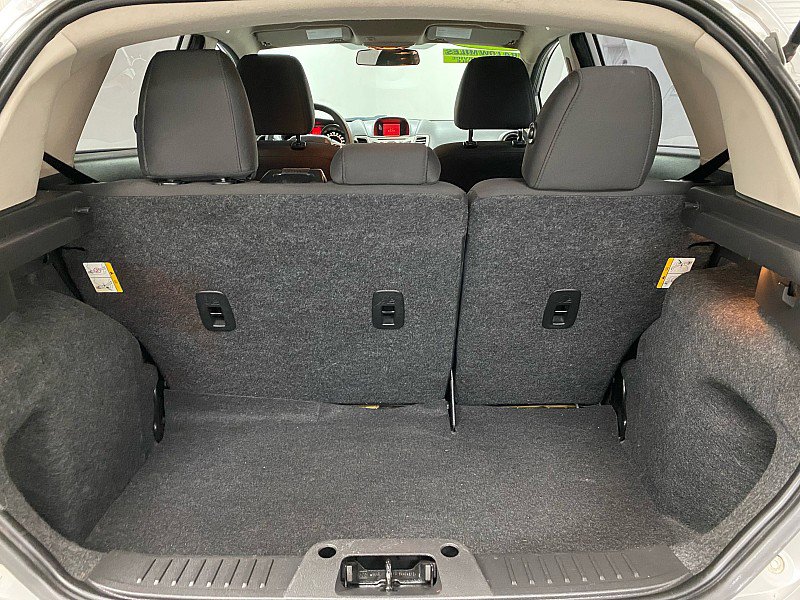Used 2013 Ford Fiesta SE image 12