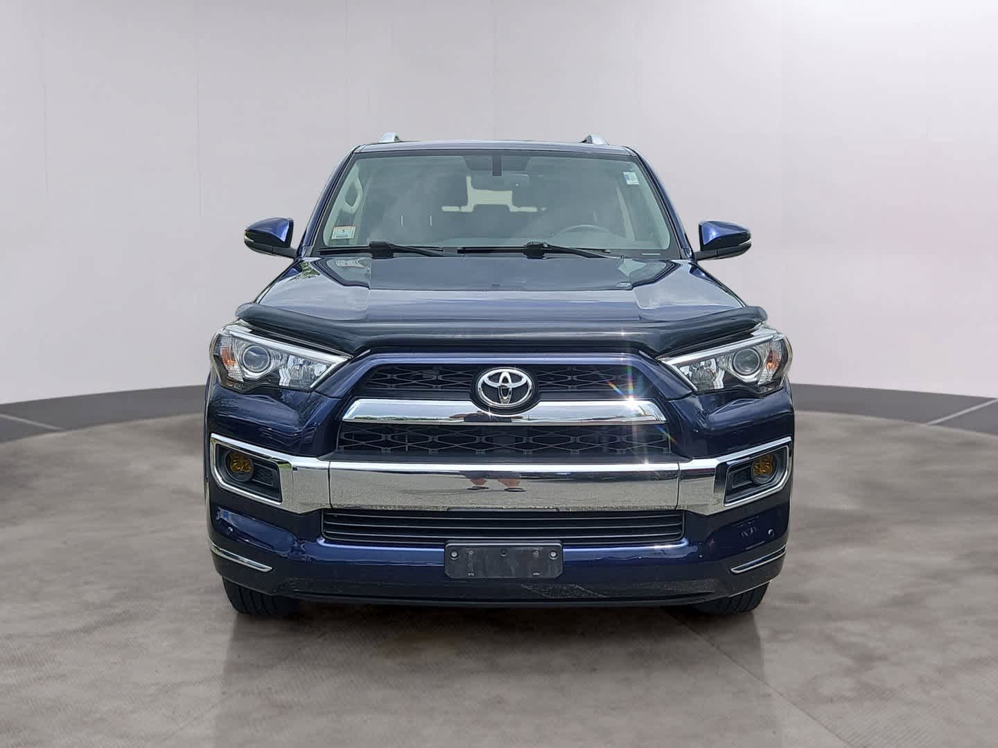 Used 2018 Toyota 4Runner Limited AWD/4WD image 2